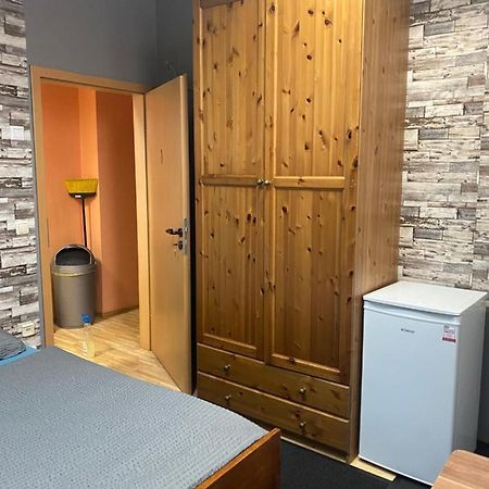 Hipokratios 1 Mit Gemeinsamen Wc Fürth 외부 사진
